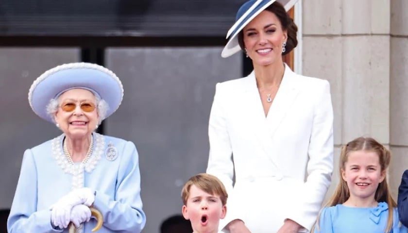 Kate, Charlotte and Queen